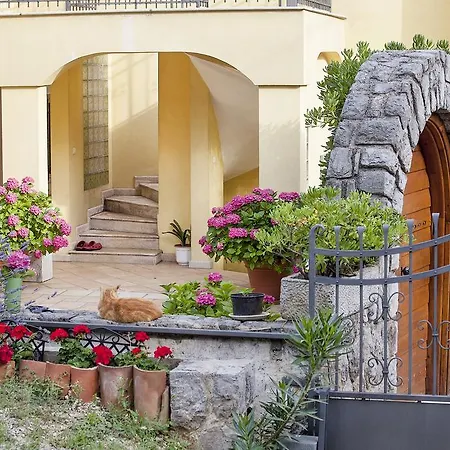 Apartments Hortensia Opatija Exterior foto
