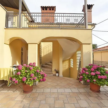 Apartments Hortensia Opatija Exterior foto